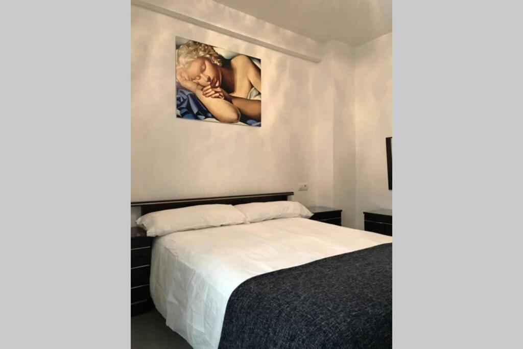 Ac Triana Arellano Apartman Sevilla Kültér fotó