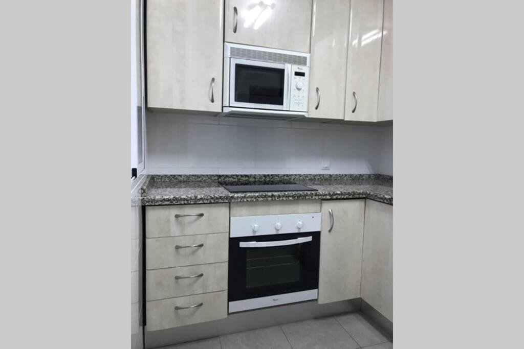 Ac Triana Arellano Apartman Sevilla Kültér fotó