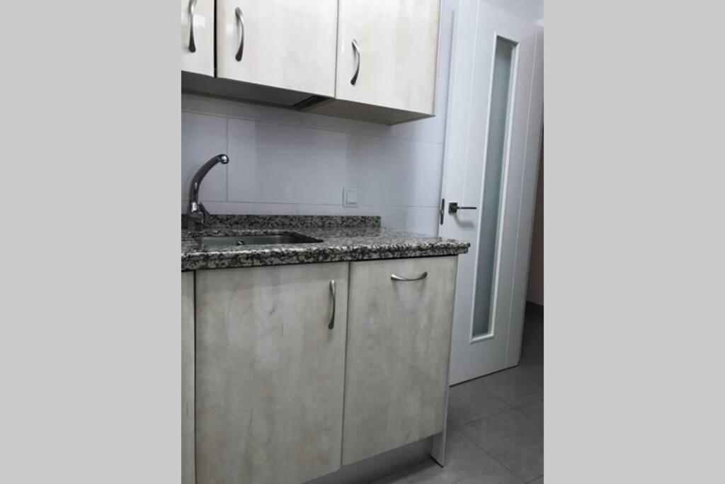 Ac Triana Arellano Apartman Sevilla Kültér fotó