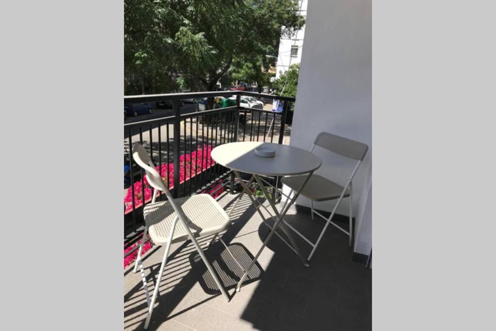 Ac Triana Arellano Apartman Sevilla Kültér fotó