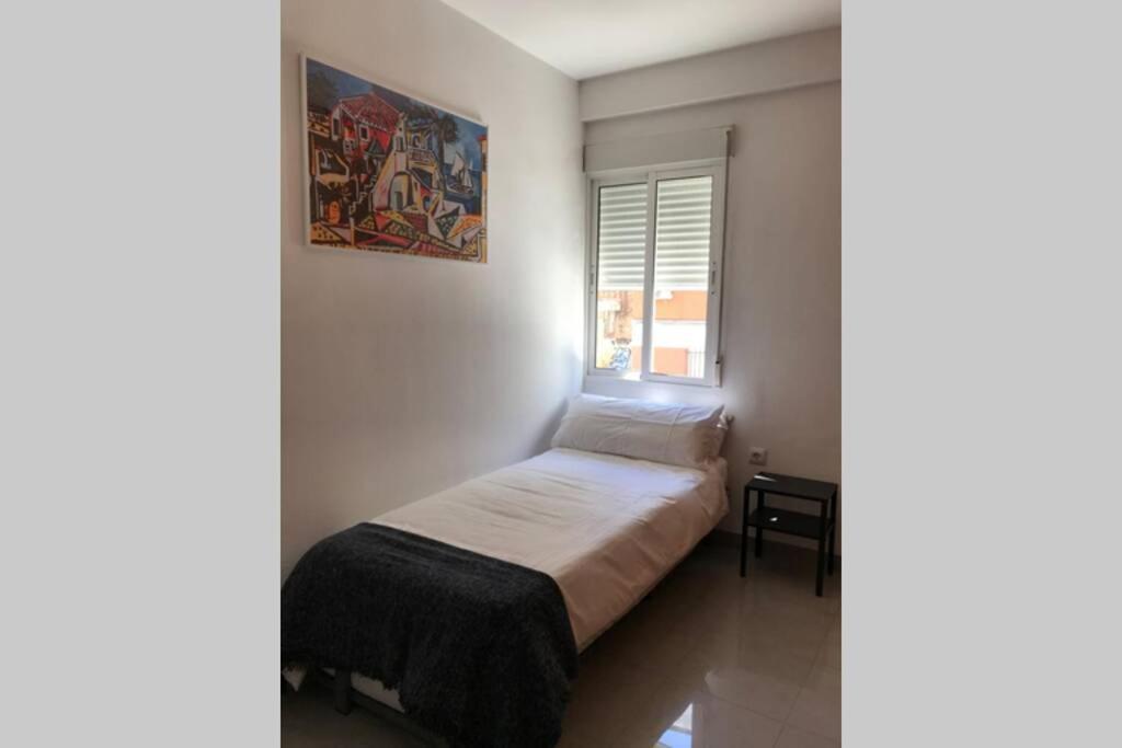 Ac Triana Arellano Apartman Sevilla Kültér fotó