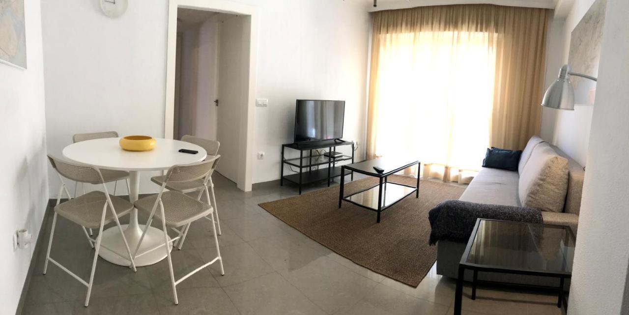 Ac Triana Arellano Apartman Sevilla Kültér fotó